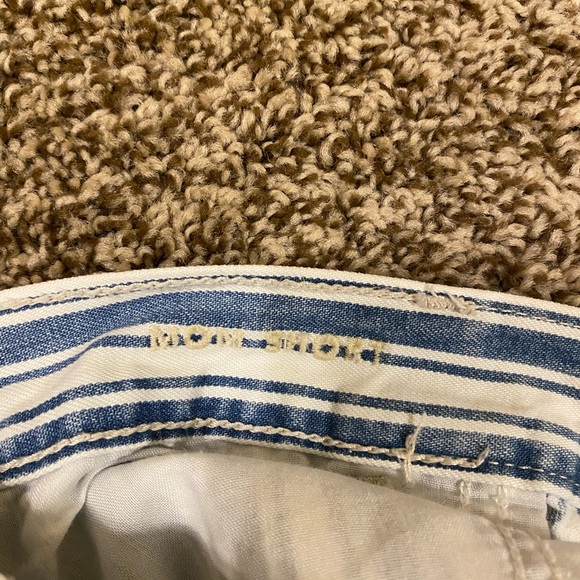 American Eagle Mom Shorts - Picture 6 of 6